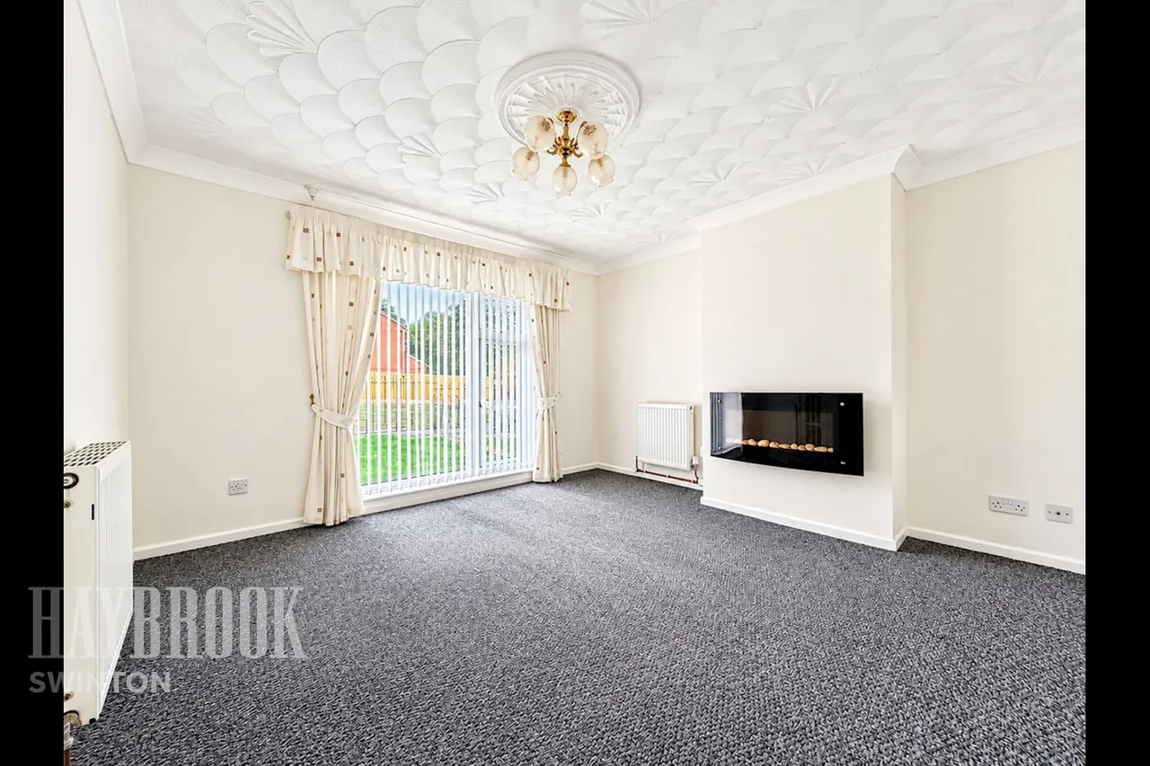 Thirsk Close, Denaby Main, photo 3