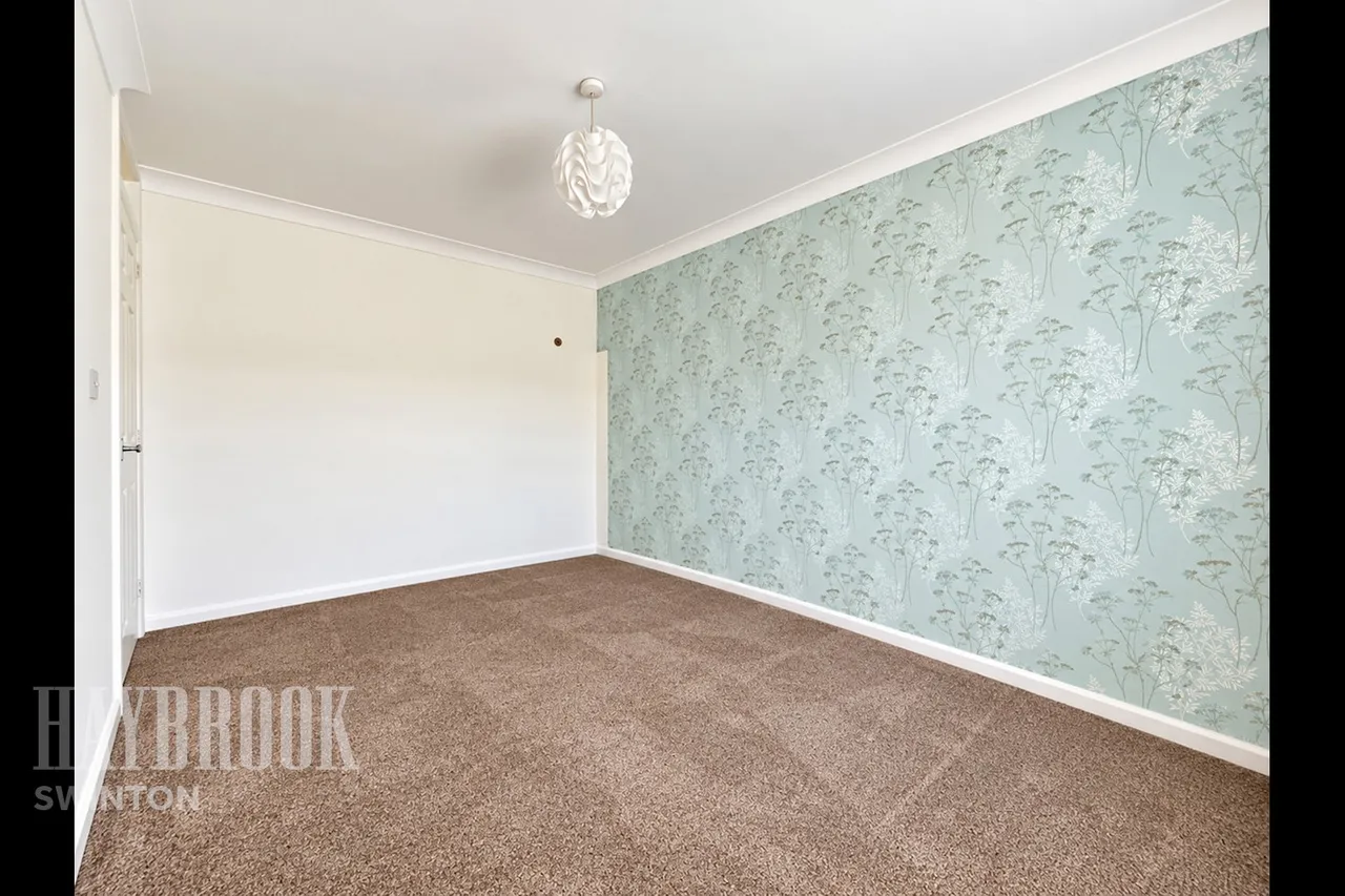 Thirsk Close, Denaby Main, photo 6