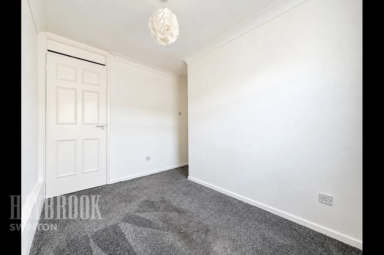 Thirsk Close, Denaby Main, photo 8