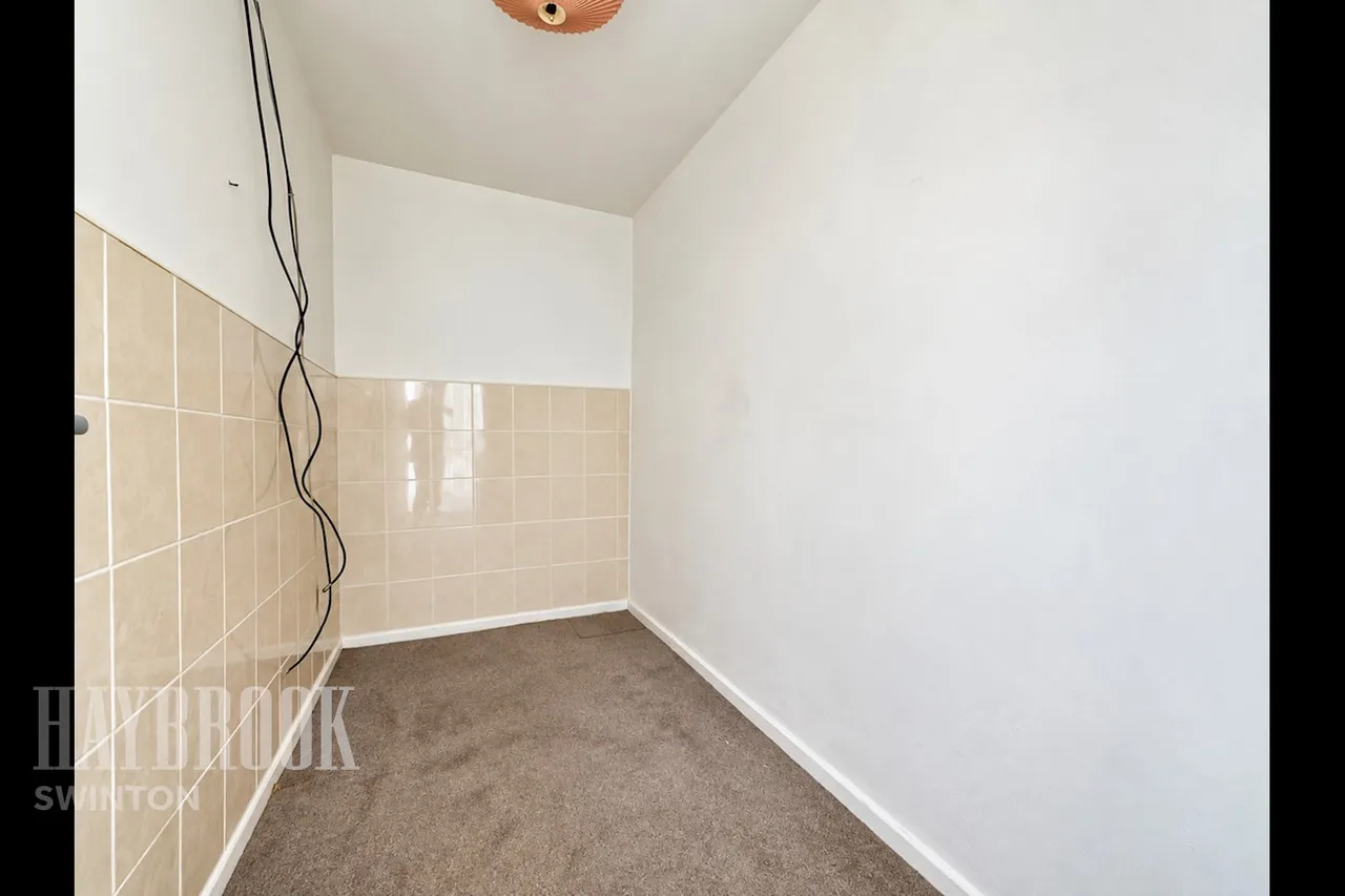 Thirsk Close, Denaby Main, photo 11