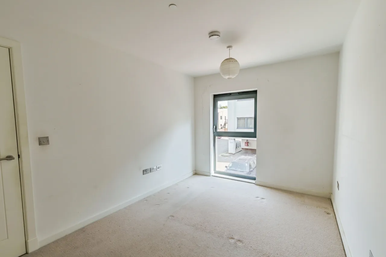 North Street, Horsham, RH13, photo 7