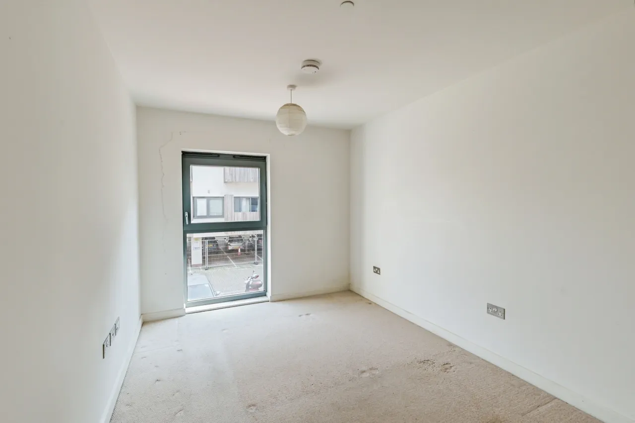 North Street, Horsham, RH13, photo 17