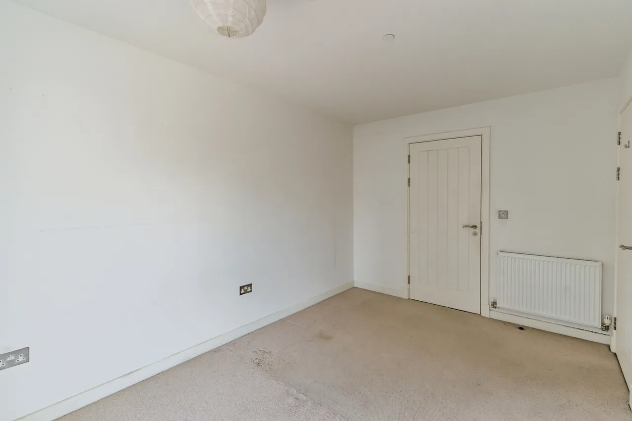North Street, Horsham, RH13, photo 10