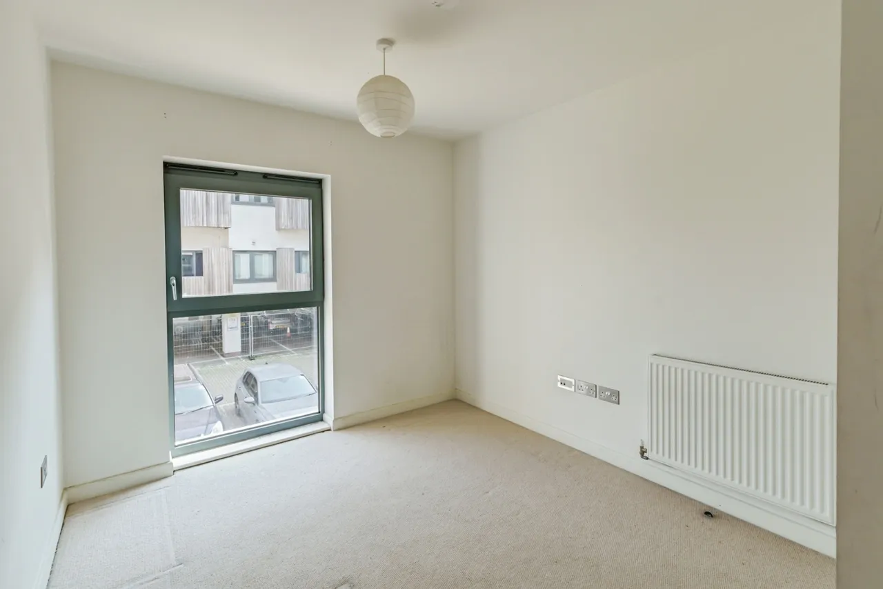 North Street, Horsham, RH13, photo 8