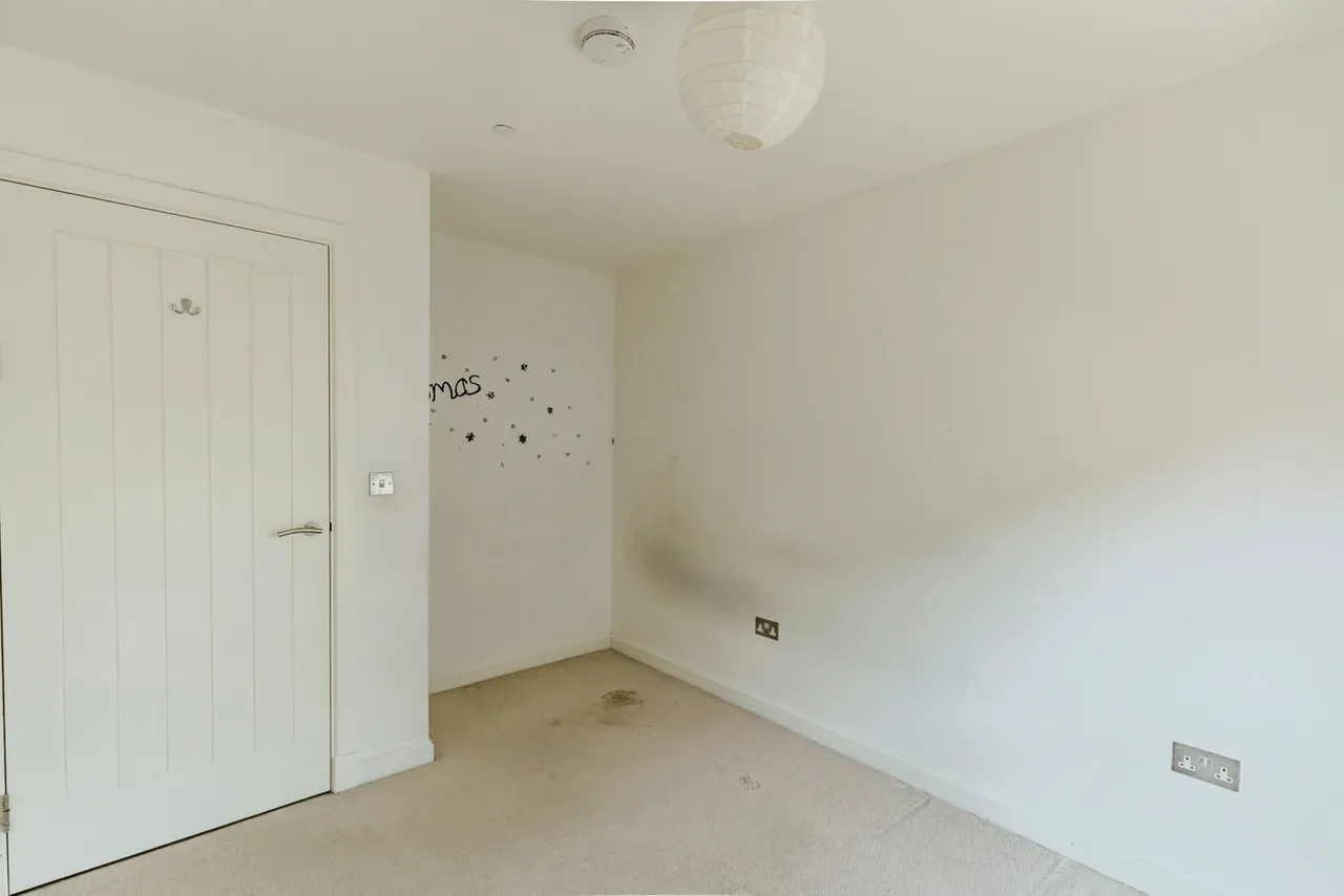 North Street, Horsham, RH13, photo 6