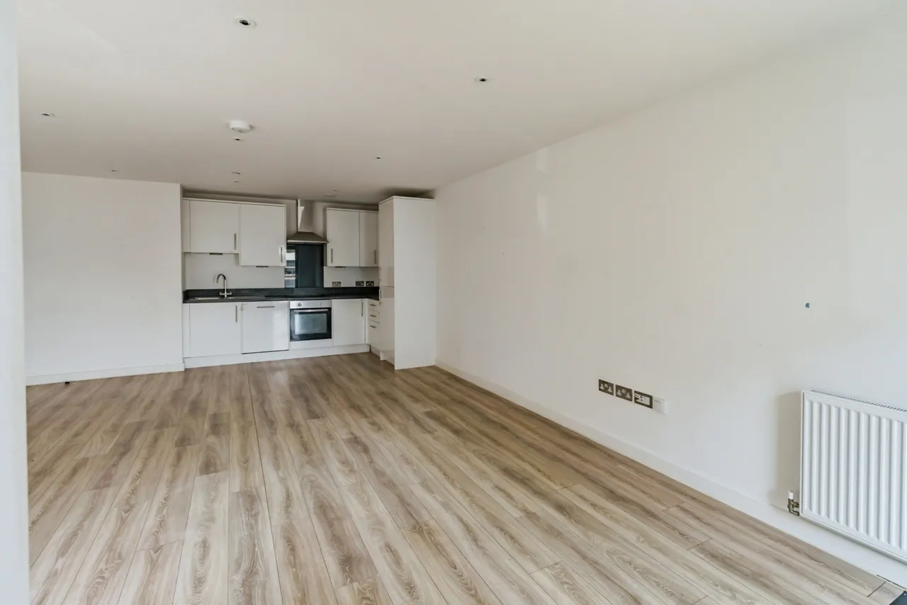North Street, Horsham, RH13, photo 4