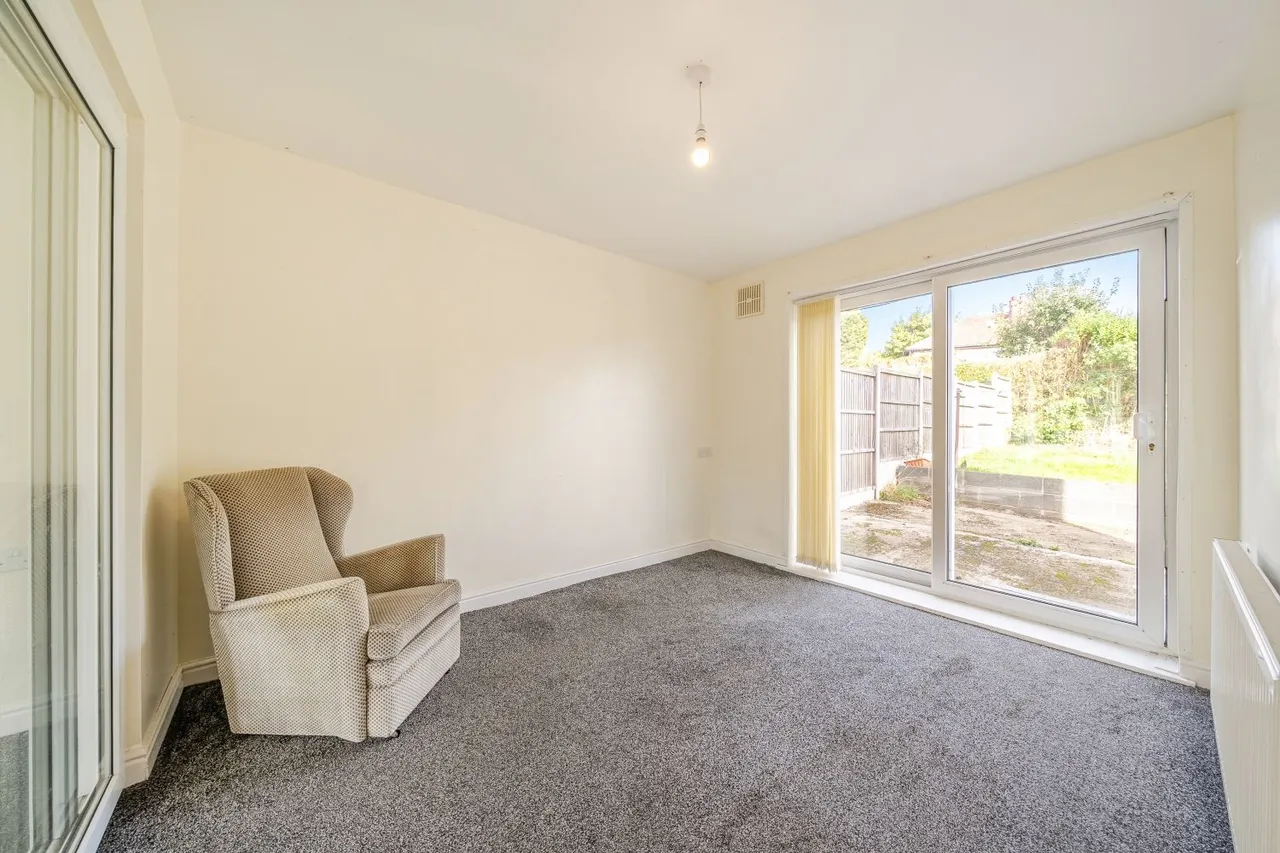 Stainburn Crescent, Leeds, LS17, photo 4