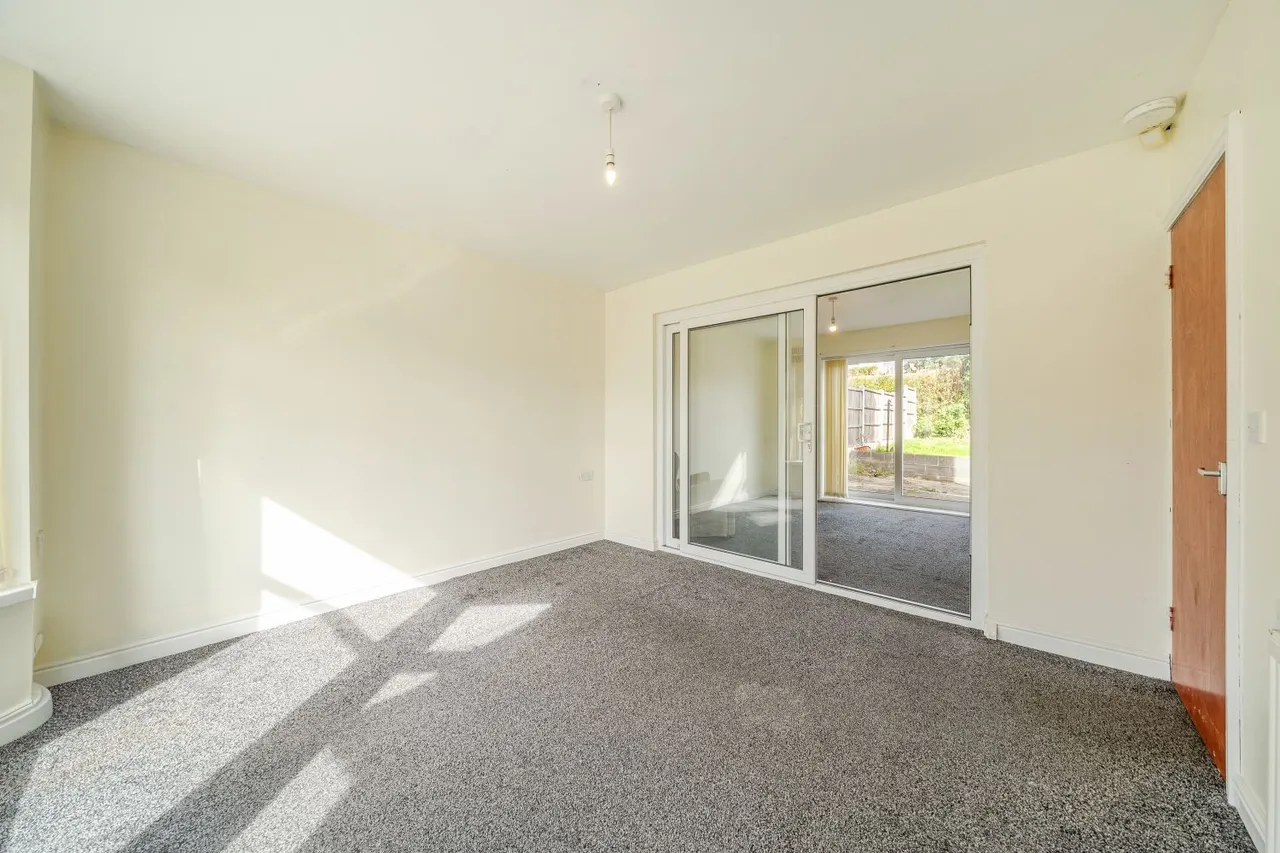 Stainburn Crescent, Leeds, LS17, photo 5