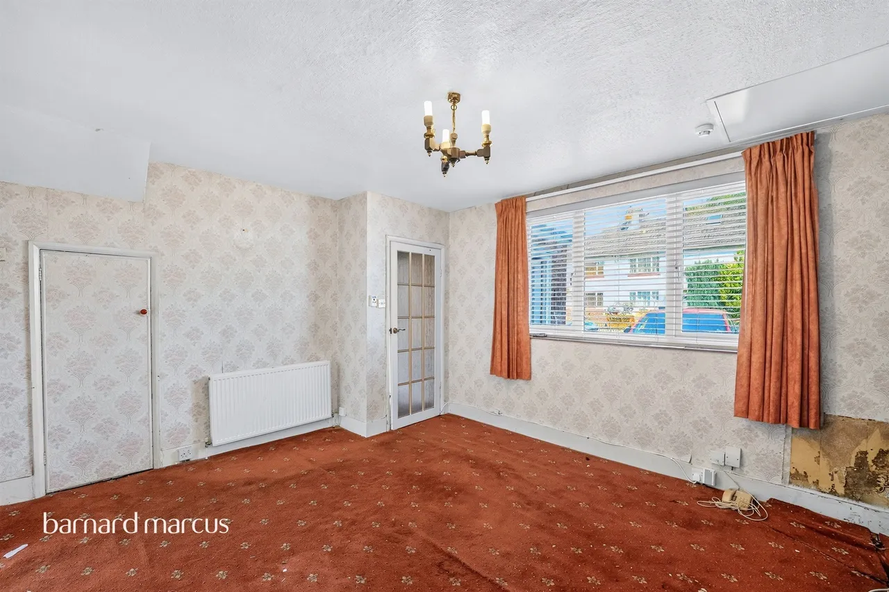 Dalton Avenue, Mitcham, CR4, photo 19
