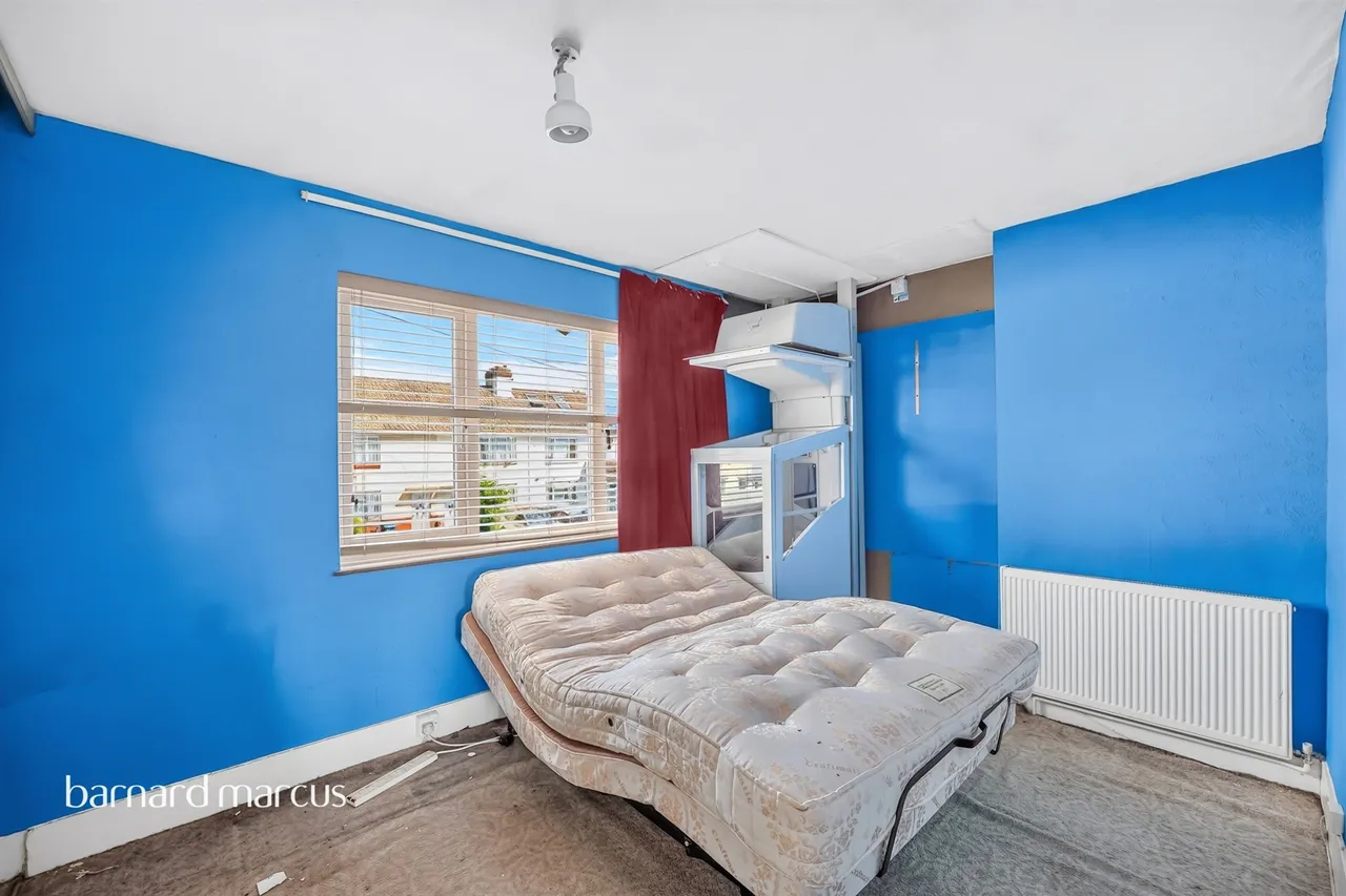 Dalton Avenue, Mitcham, CR4, photo 6
