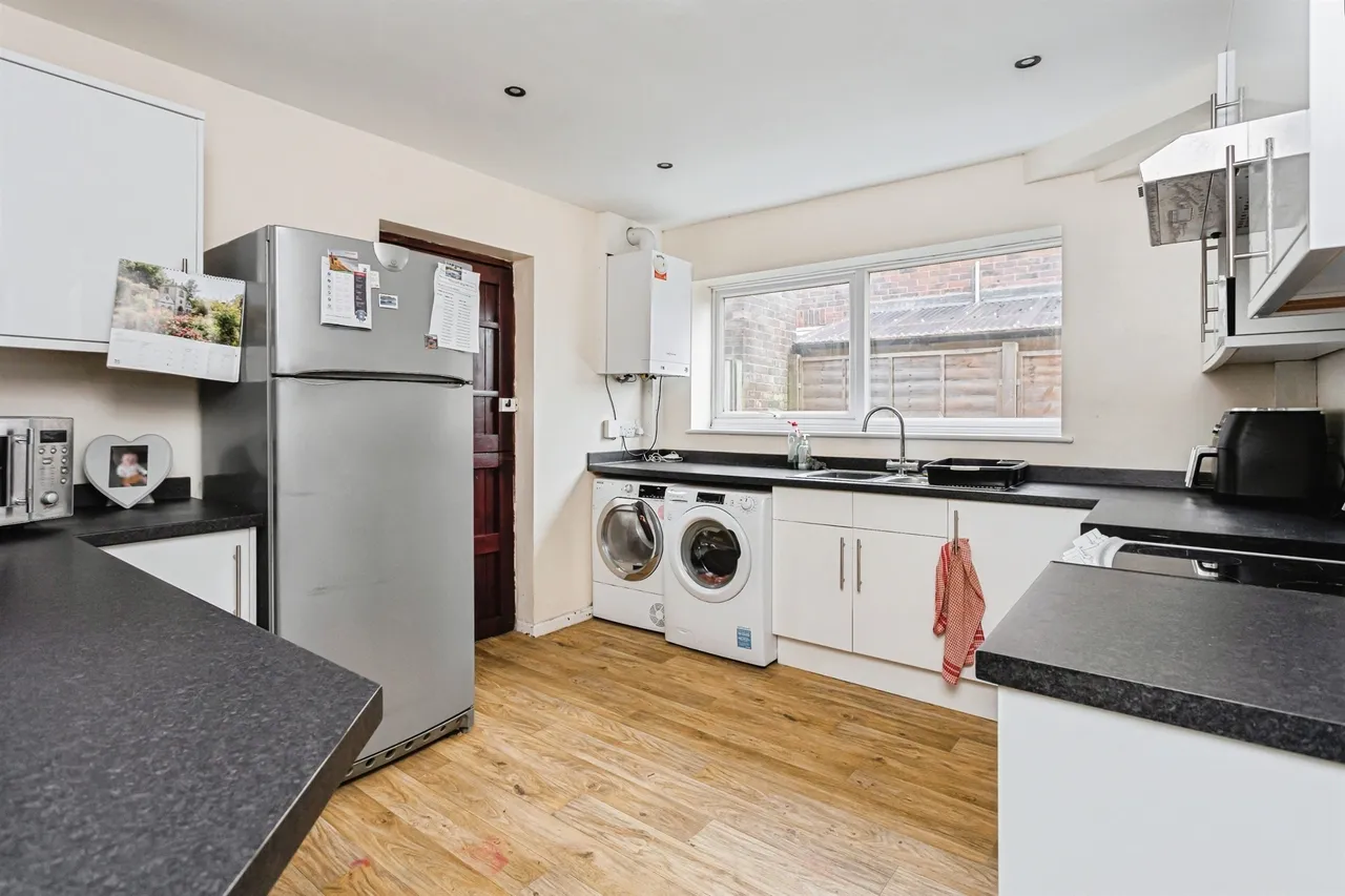 Washington Road, Haywards Heath, photo 4