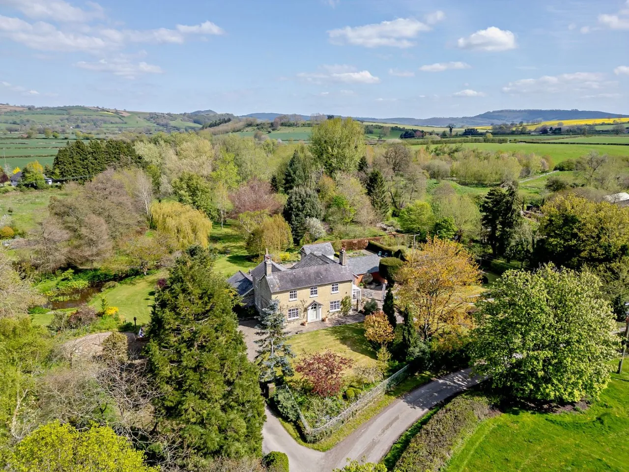 5 bed house for sale — Walford, Leintwardine, Herefordshire, SY7 0JT