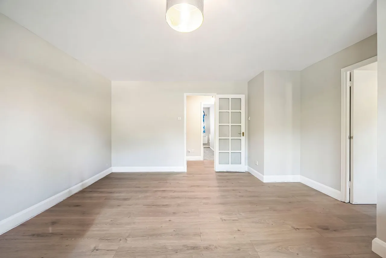 Redford Close, Feltham, TW13, photo 7
