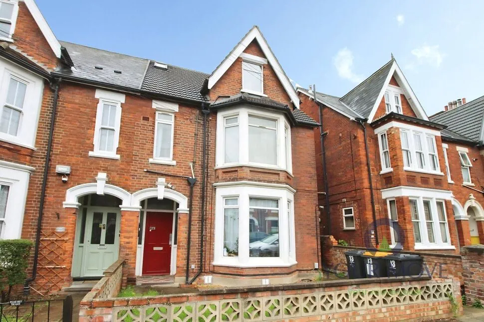 St. Michaels Road, Bedford, Bedfordshire, MK40, photo 2