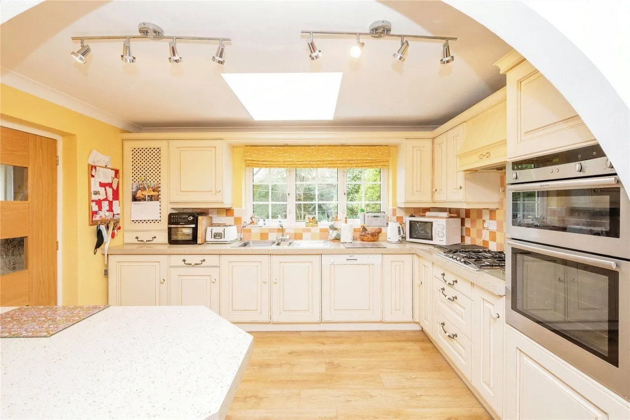 The Avenue, Wroxham, Norwich, NR12, photo 5