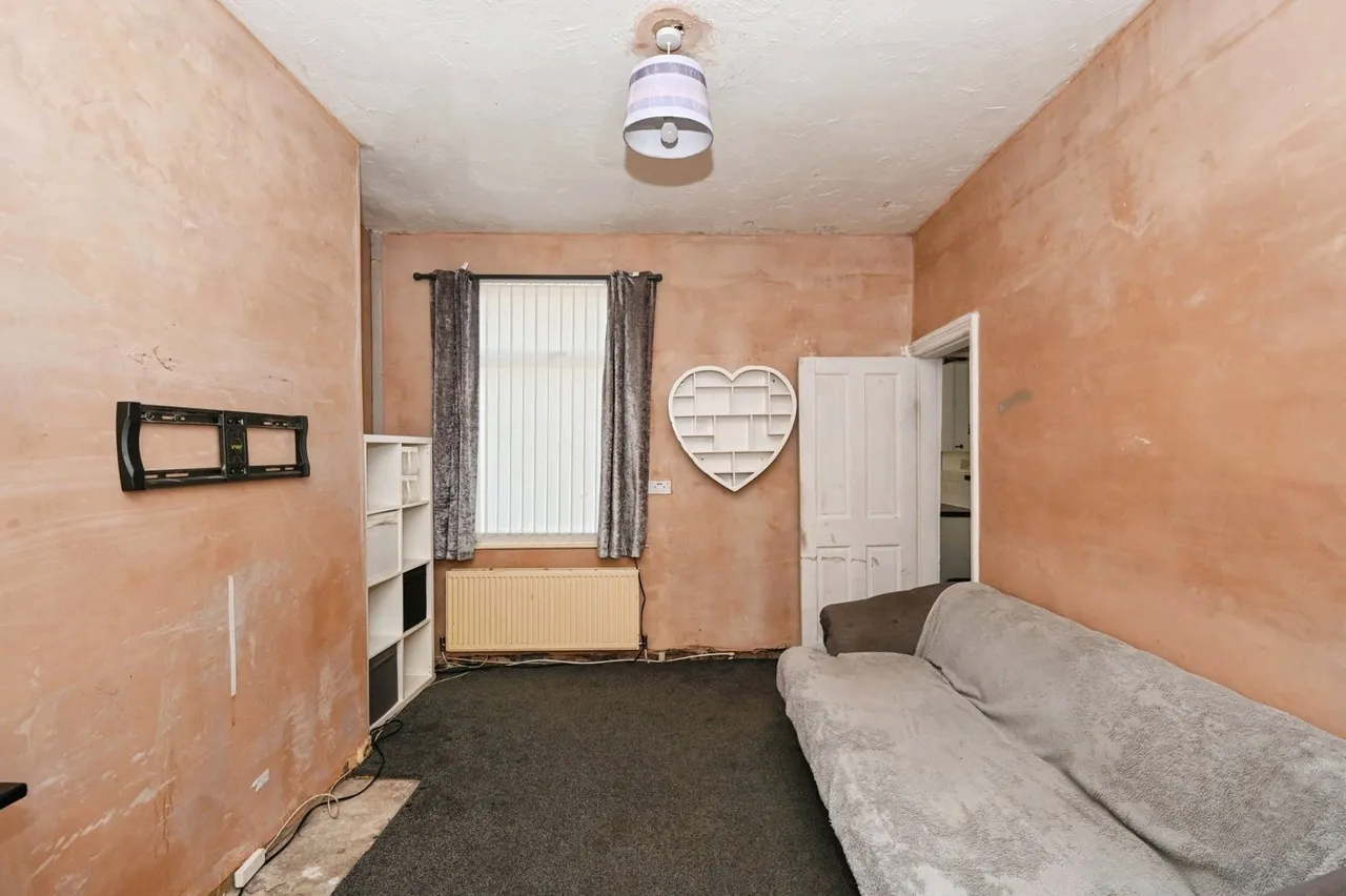 Portland Street, NEWTON-LE-WILLOWS, Merseyside, WA12, photo 4
