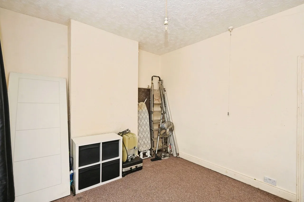 Portland Street, NEWTON-LE-WILLOWS, Merseyside, WA12, photo 13