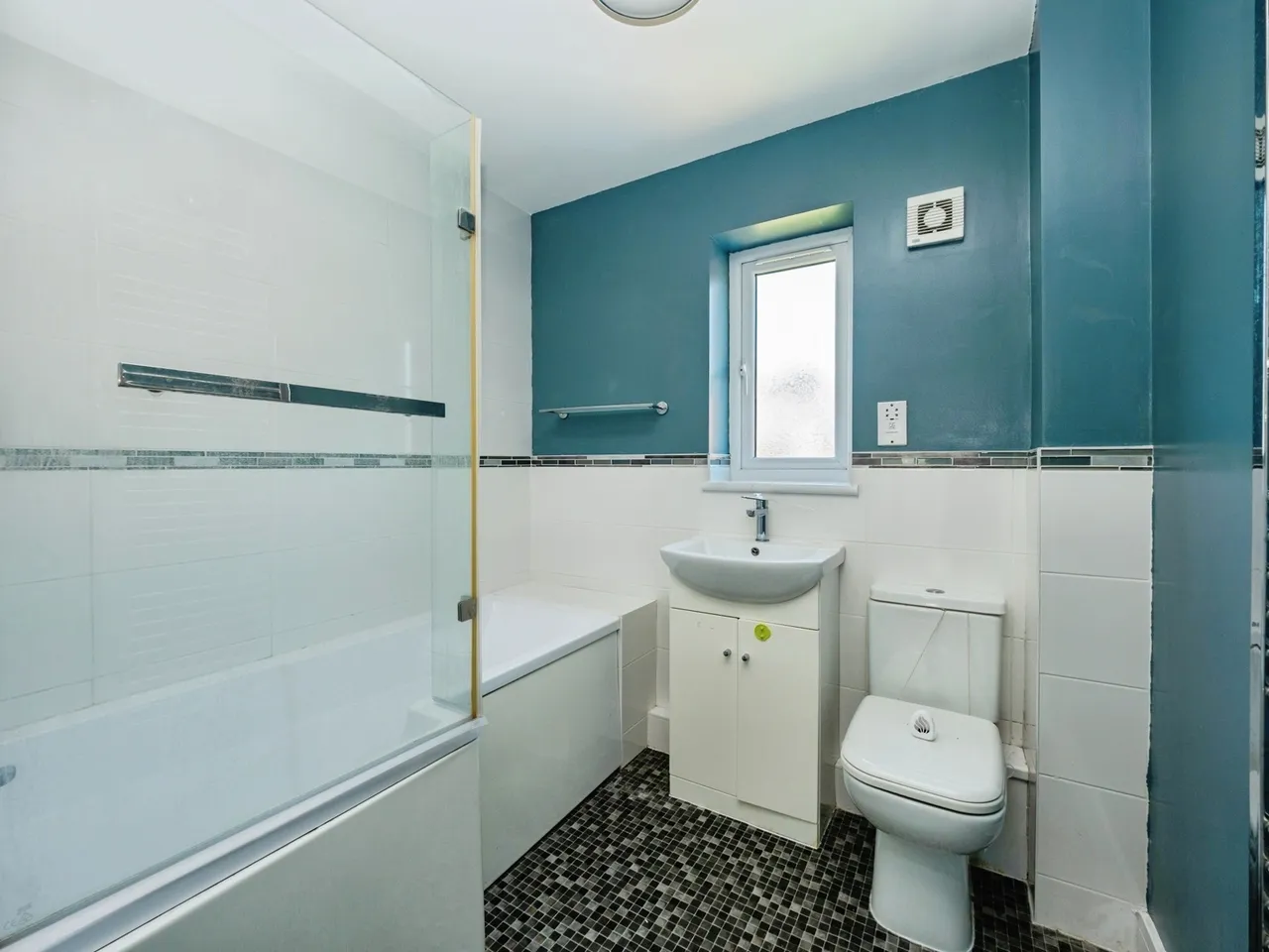 West Field Road, Weymouth, DT4, photo 19