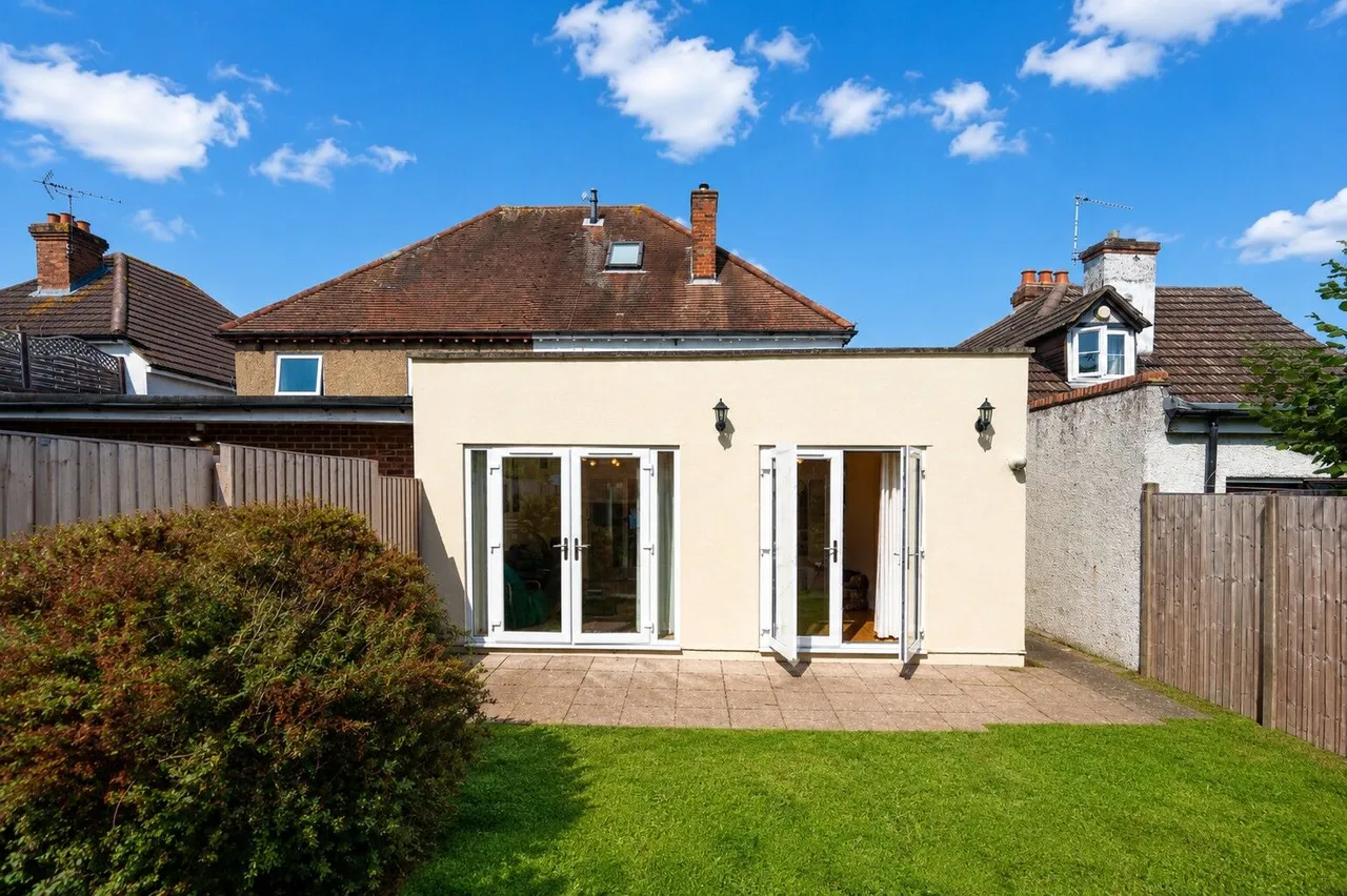 3 Aldershot Road, Guildford, photo 7