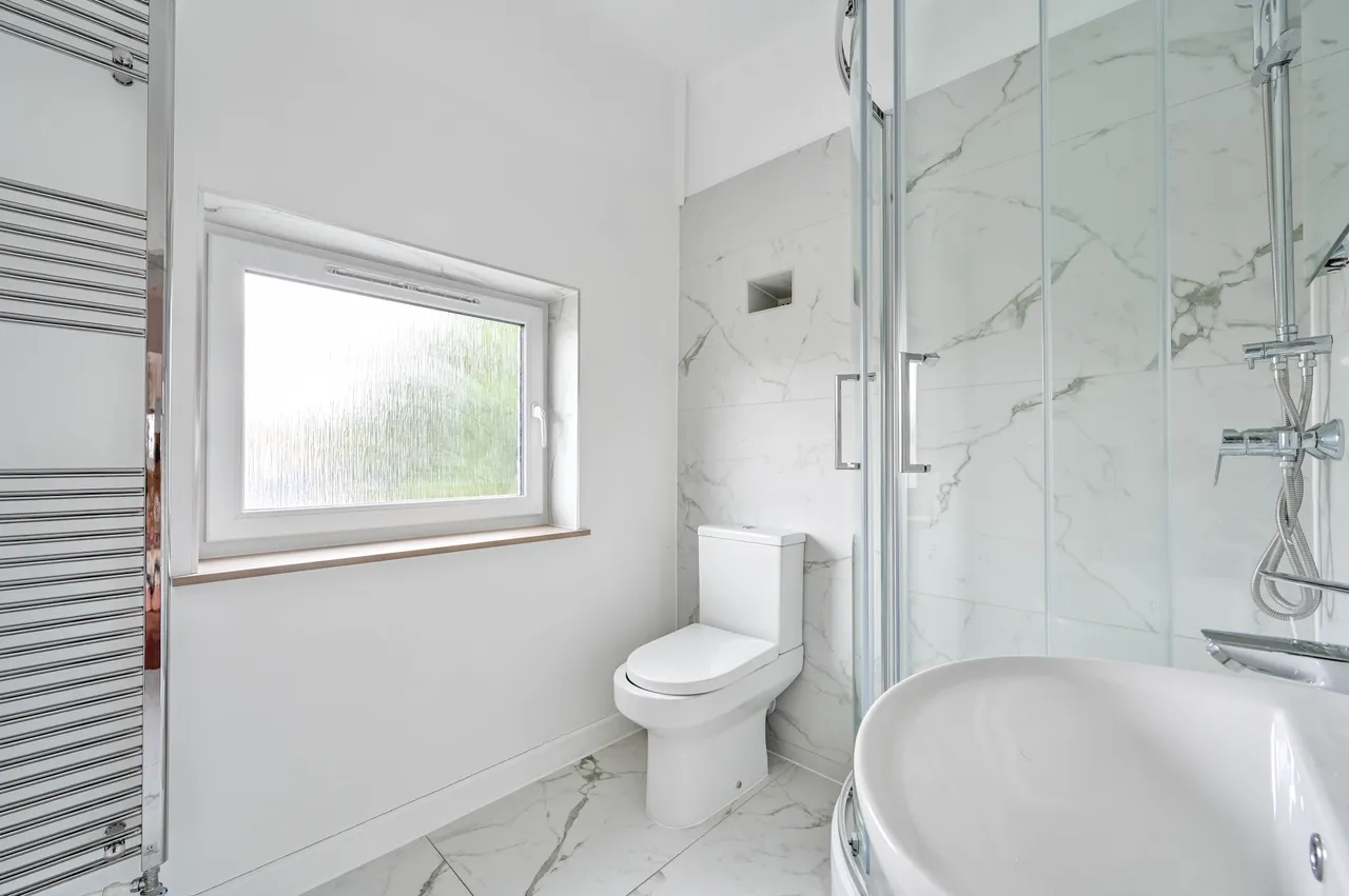 3 Aldershot Road, Guildford, photo 12