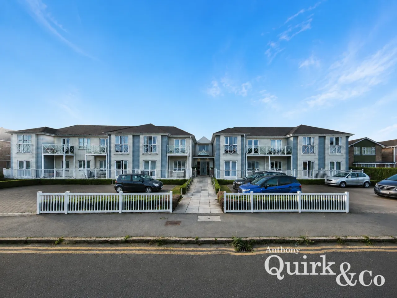 2 bed flat for sale, Long Road, Canvey Island, SS8