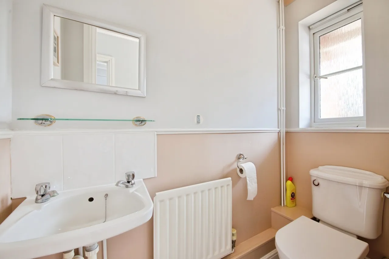 Foxglove Road, ROMFORD, Essex, RM7, photo 9