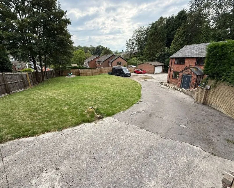 Hartshead Street, Lees, OL4, photo 3