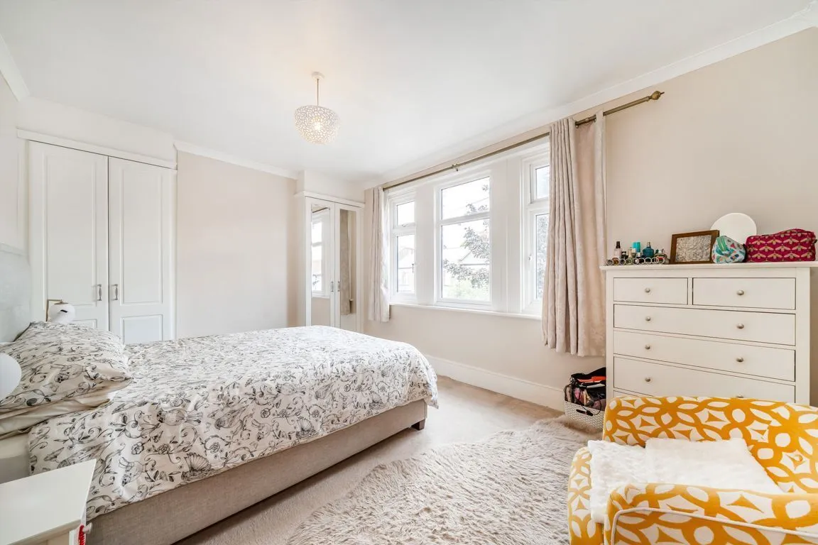 Cedar Avenue, TW2, photo 7