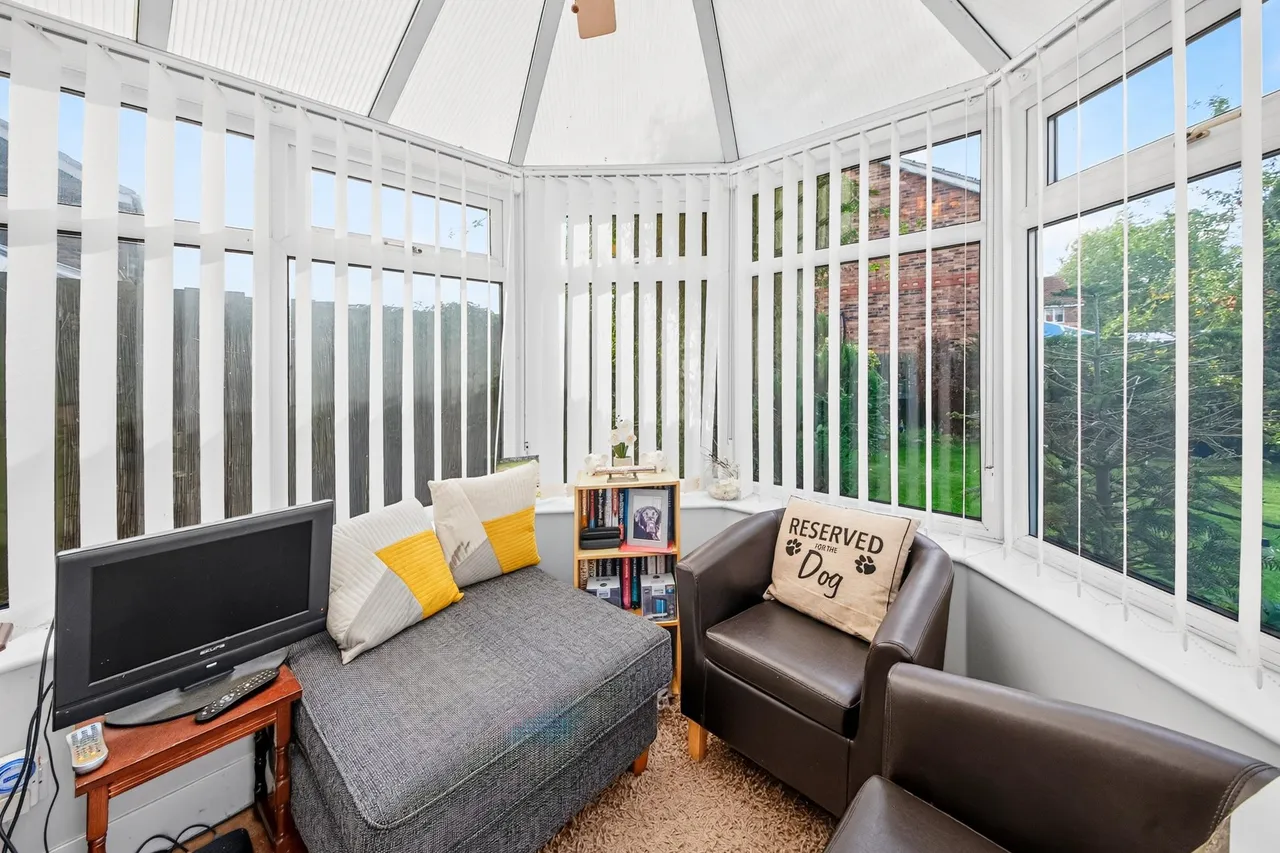 Glen Court, Castleford, WF10, photo 25
