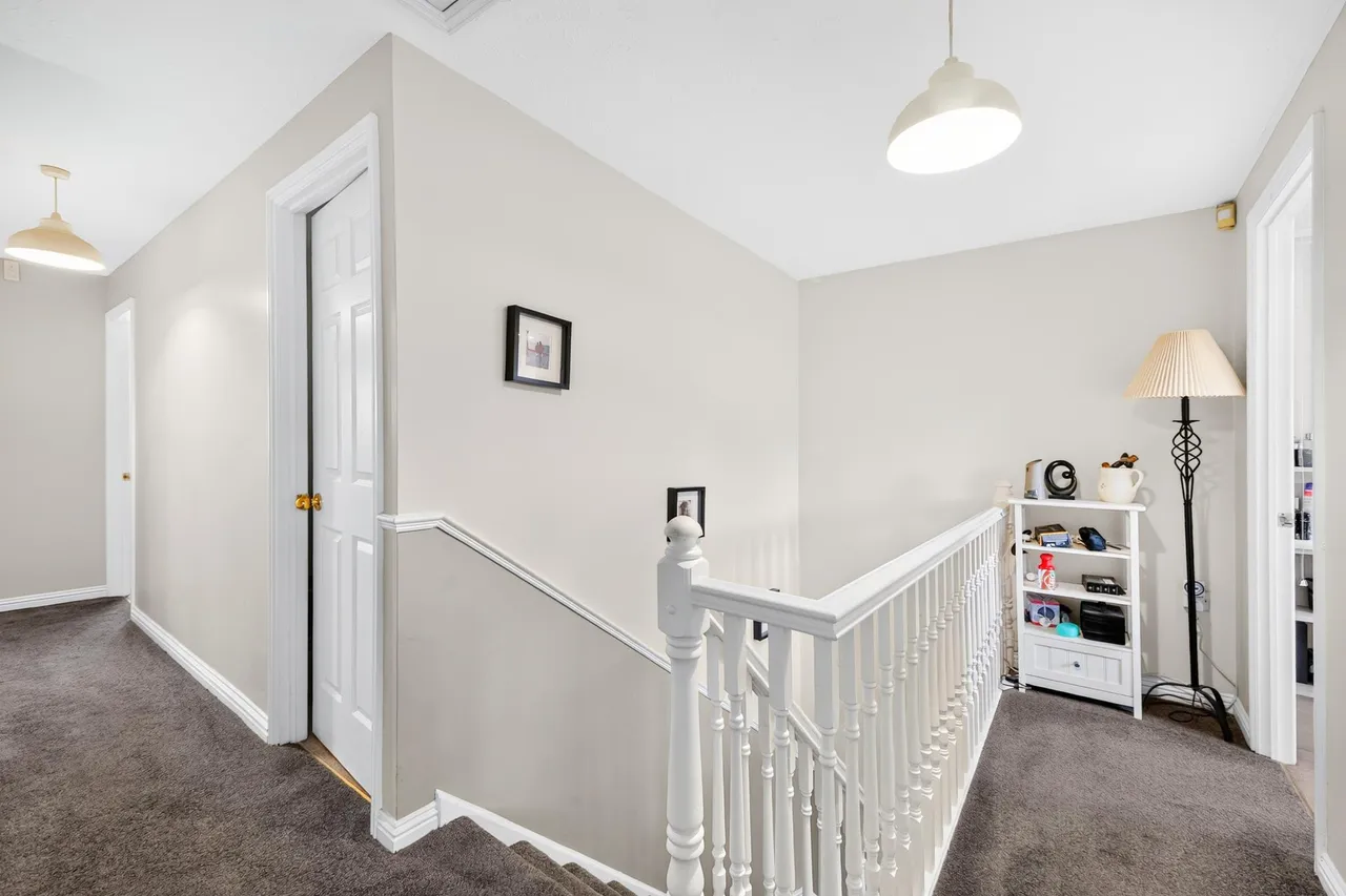 Glen Court, Castleford, WF10, photo 19
