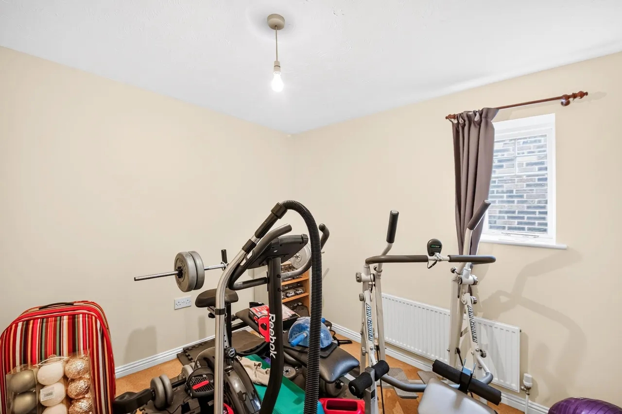 Glen Court, Castleford, WF10, photo 23