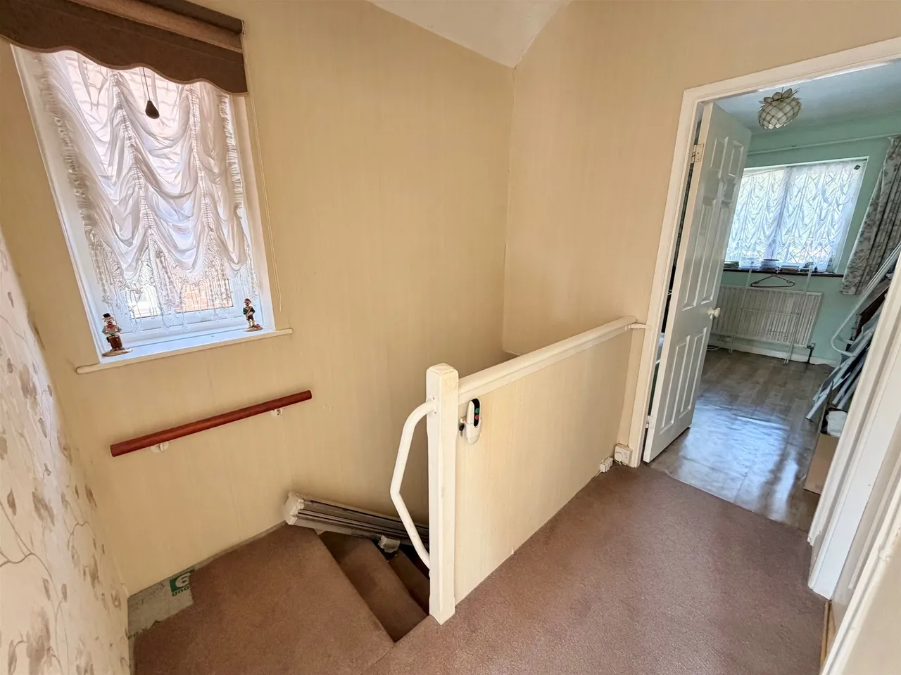 Becontree Avenue, Dagenham, Essex RM8 2TR, photo 7
