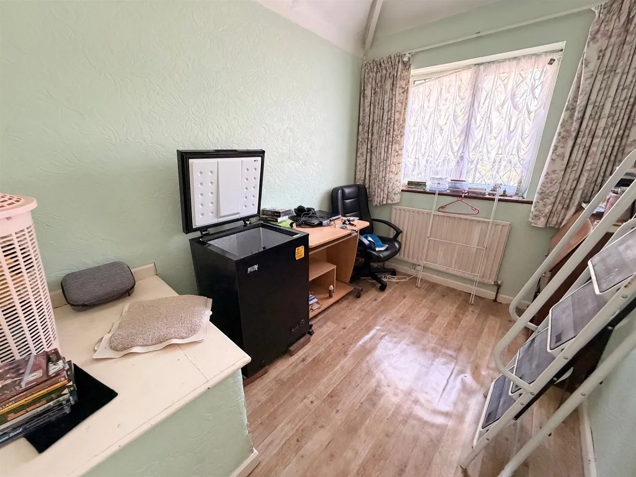 Becontree Avenue, Dagenham, Essex RM8 2TR, photo 10