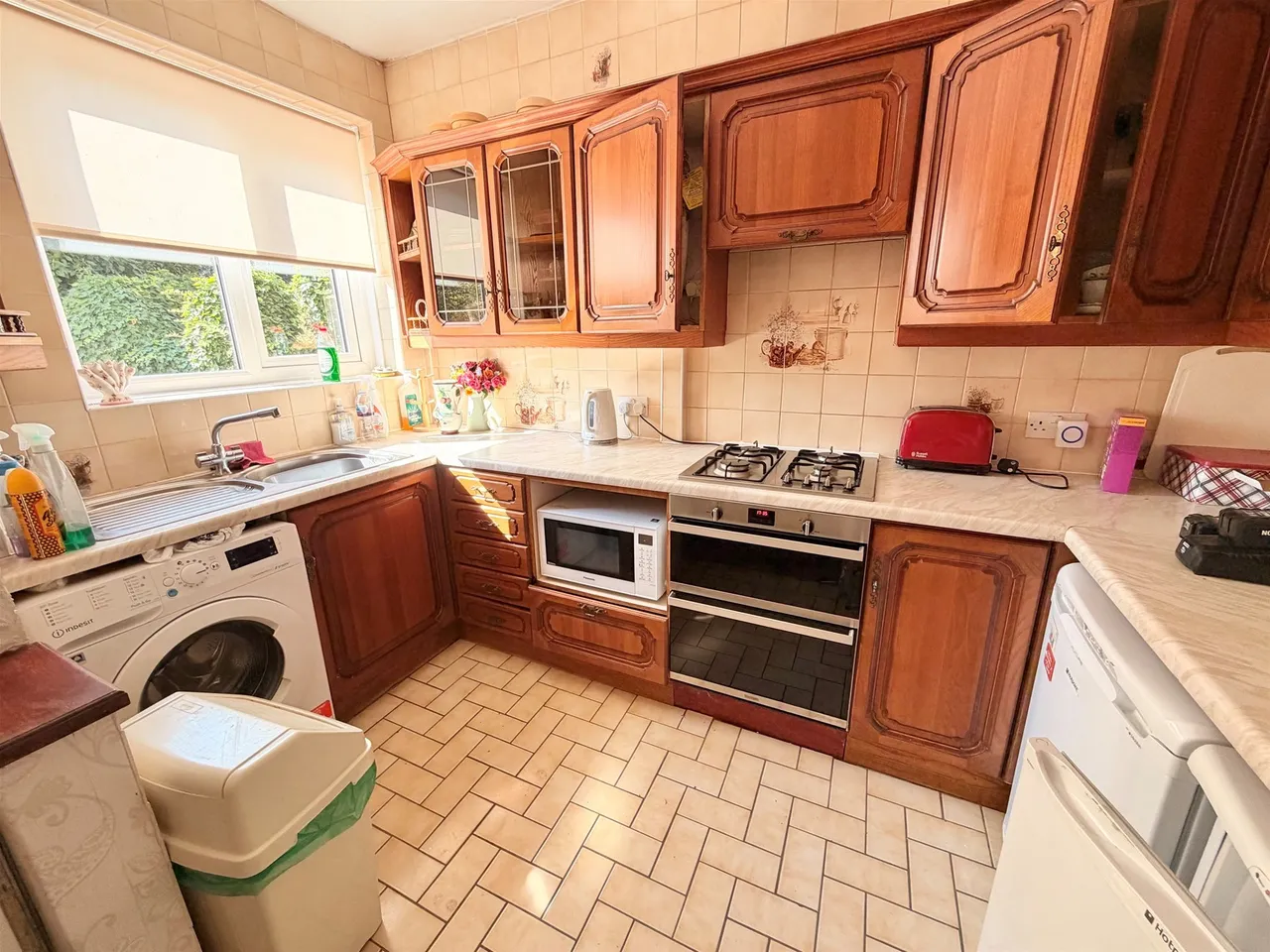 Becontree Avenue, Dagenham, Essex RM8 2TR, photo 5