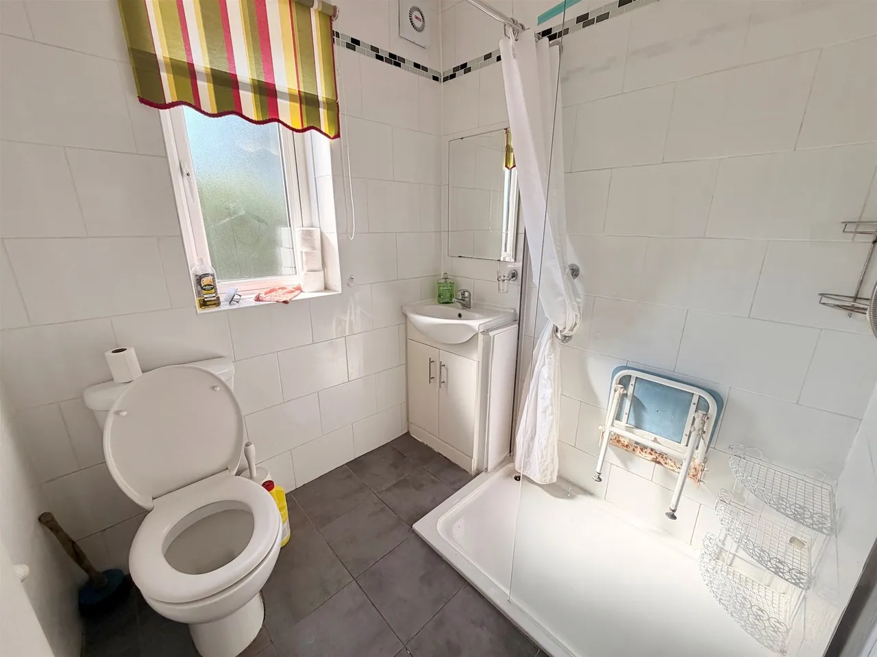 Becontree Avenue, Dagenham, Essex RM8 2TR, photo 11
