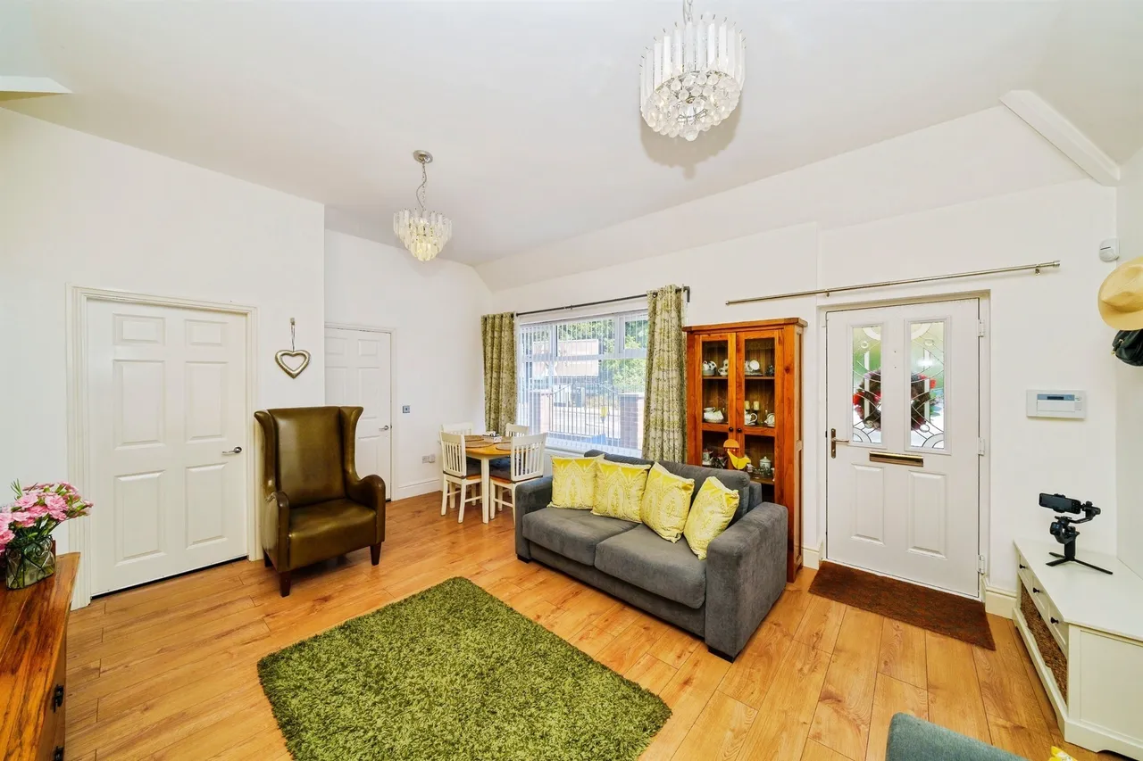Old Chester Road, Bebington, Wirral, photo 6