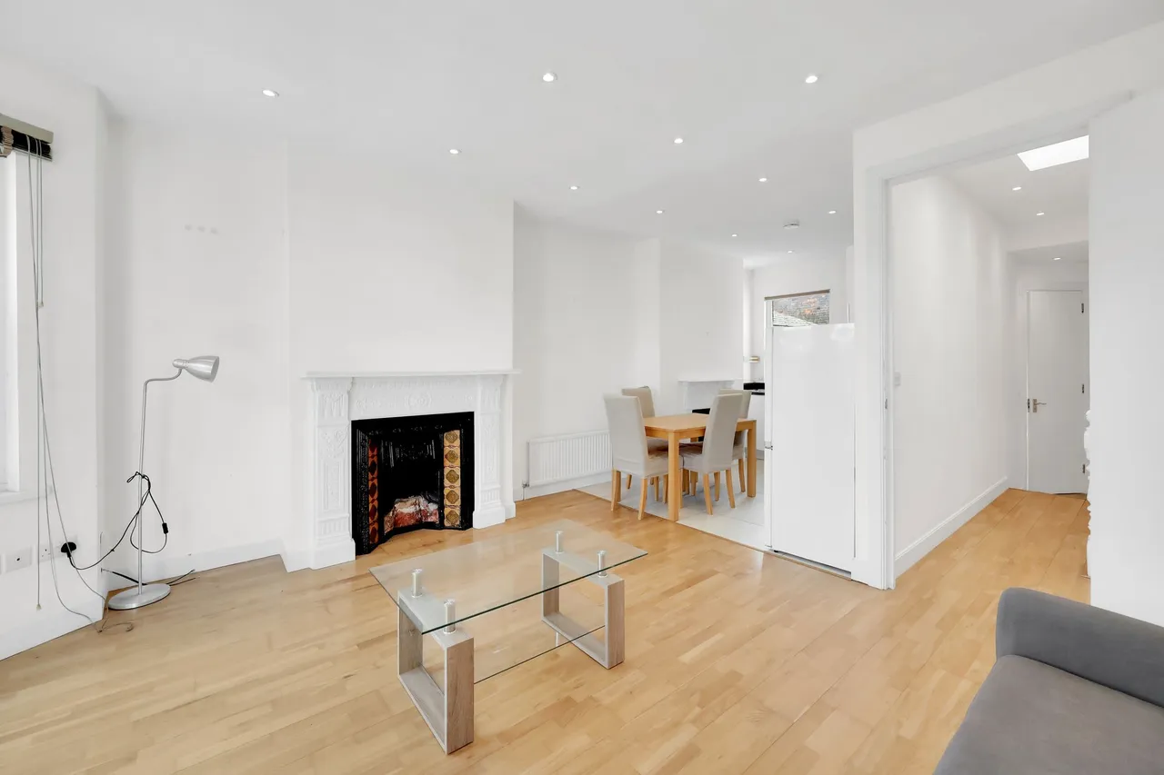 Chapter Road, London, NW2, photo 10