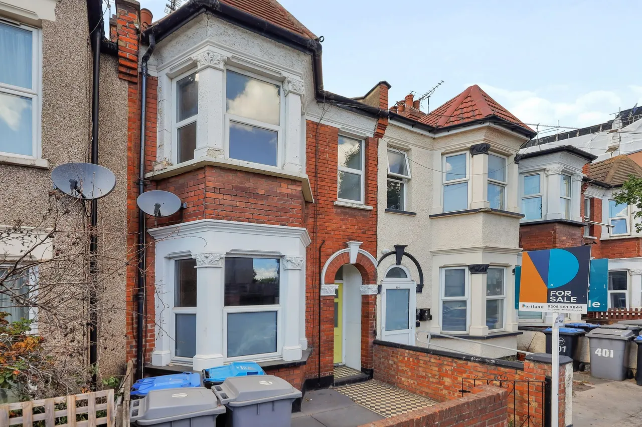 1 bed flat for sale, Chapter Road, London, NW2