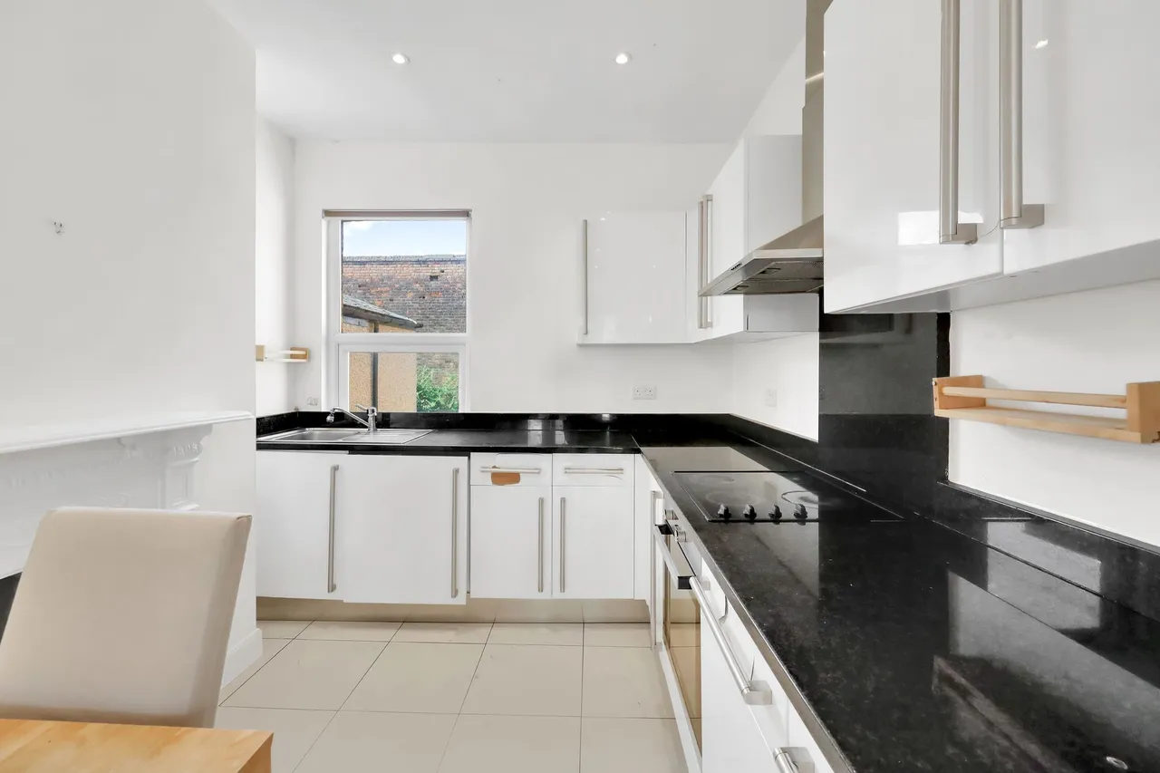 Chapter Road, London, NW2, photo 6
