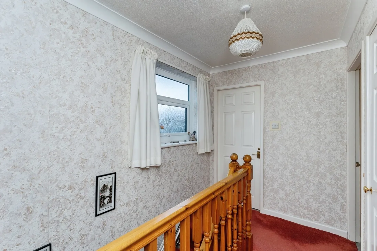 Chestnut Avenue, Great Sutton, CH66, photo 13