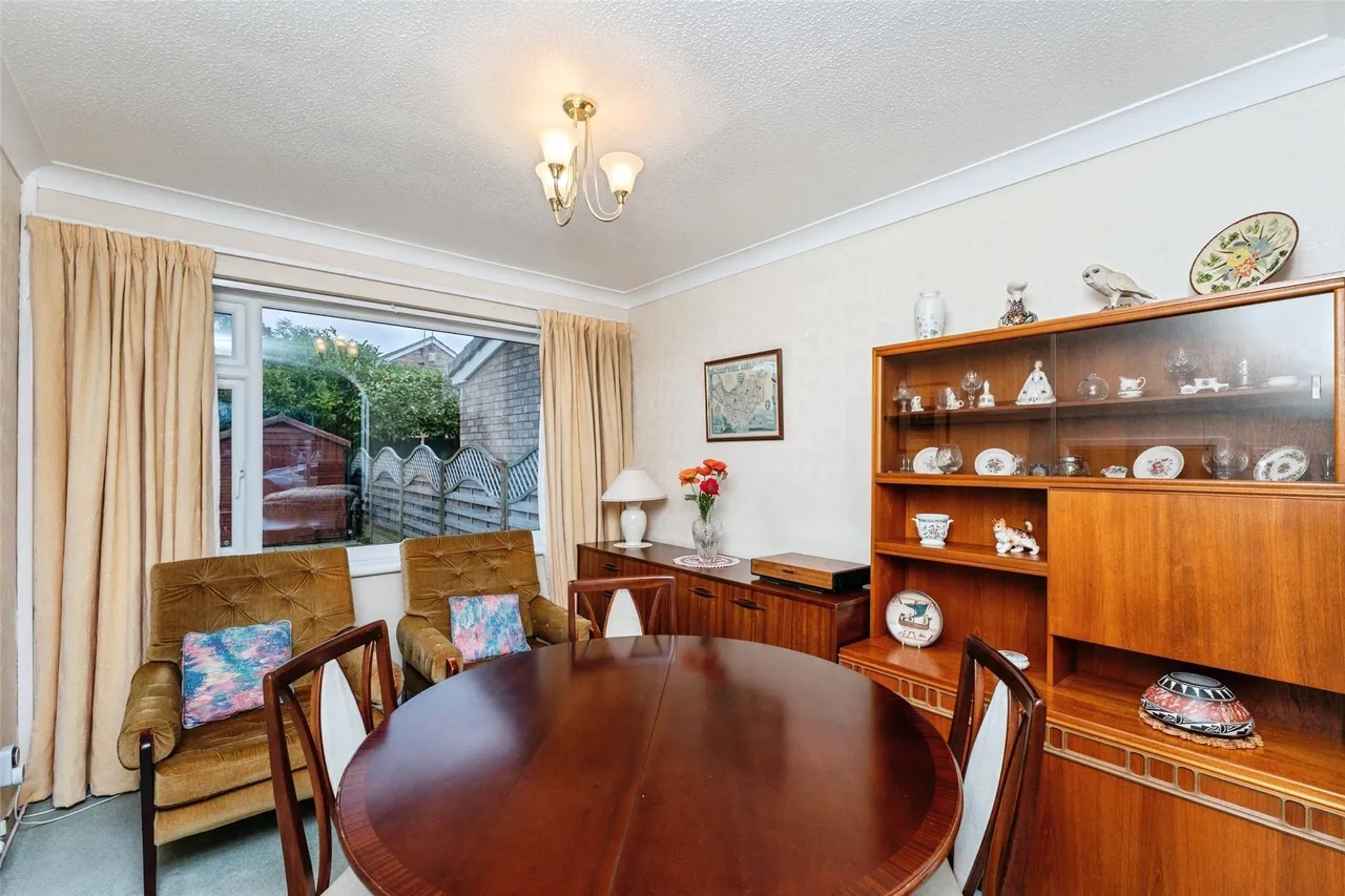 Chestnut Avenue, Great Sutton, CH66, photo 5