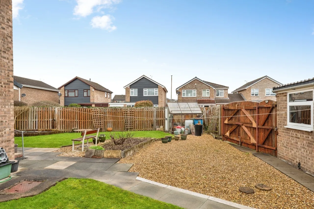 Chestnut Avenue, Great Sutton, CH66, photo 10