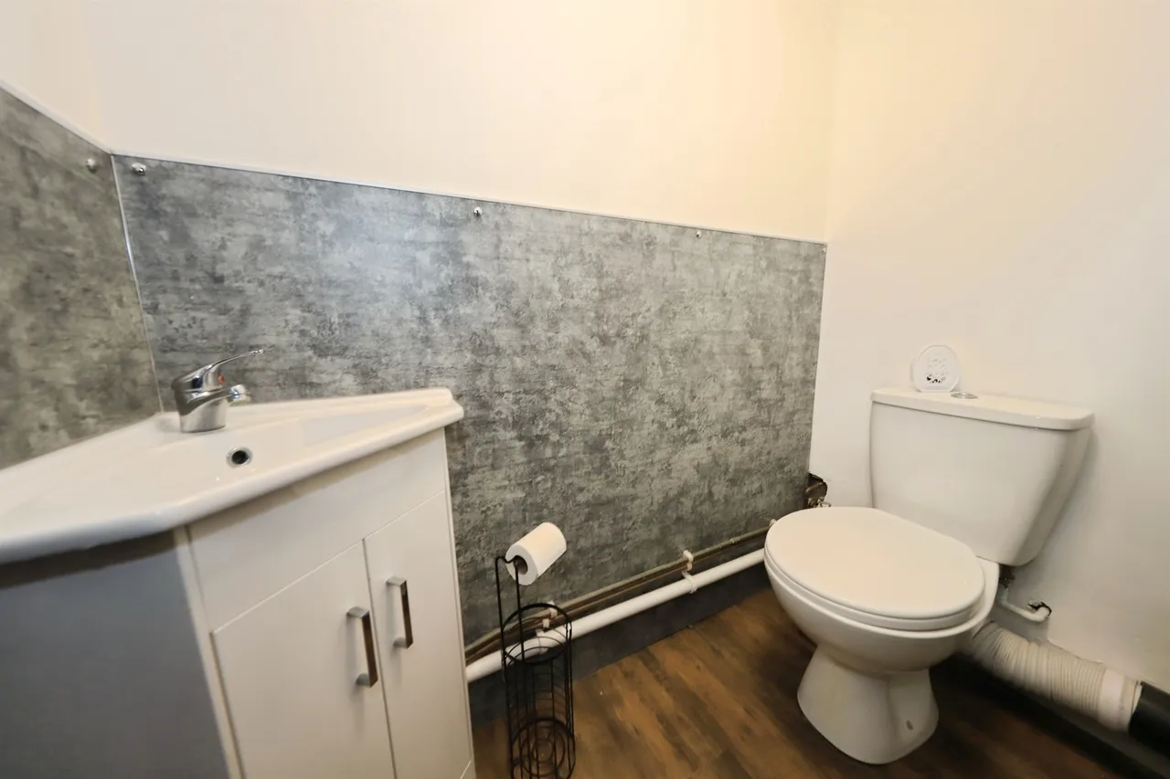 Oakhill Avenue, Kidderminster, DY10, photo 13