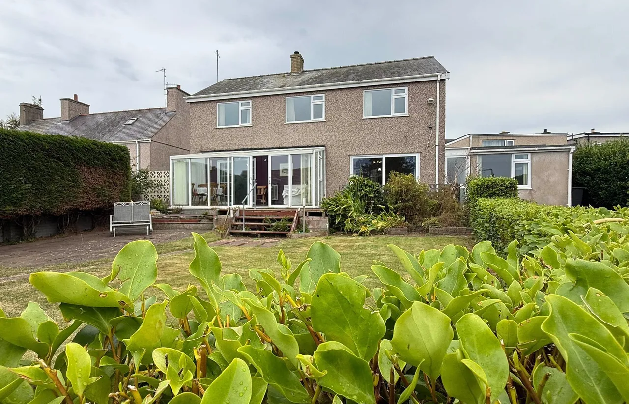 Peniel Square, Amlwch, photo 18