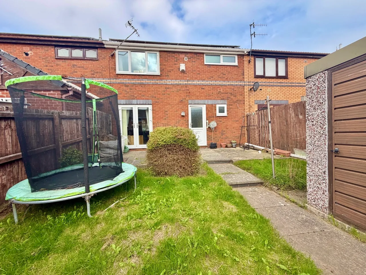Moorfields Avenue, Prenton, CH43, photo 2