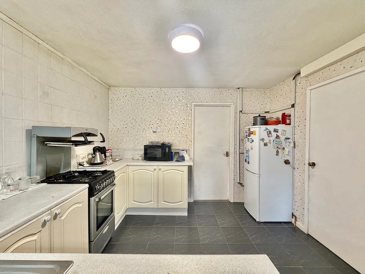 Moorfields Avenue, Prenton, CH43, photo 6