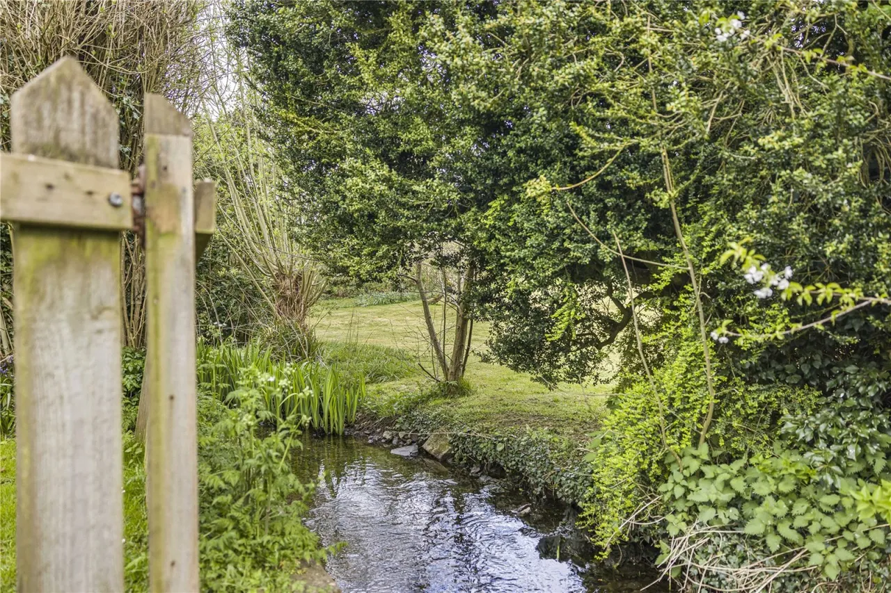 Shipton Oliffe, Cheltenham, GL54, photo 24