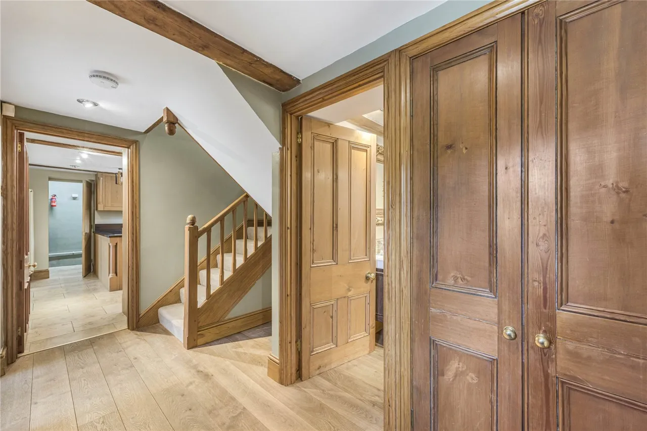 Shipton Oliffe, Cheltenham, GL54, photo 43