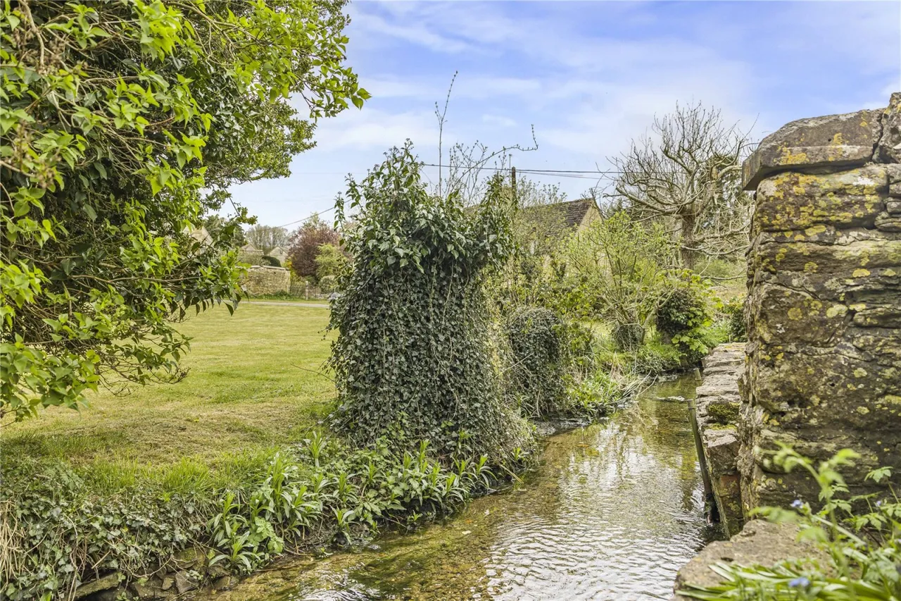 Shipton Oliffe, Cheltenham, GL54, photo 25