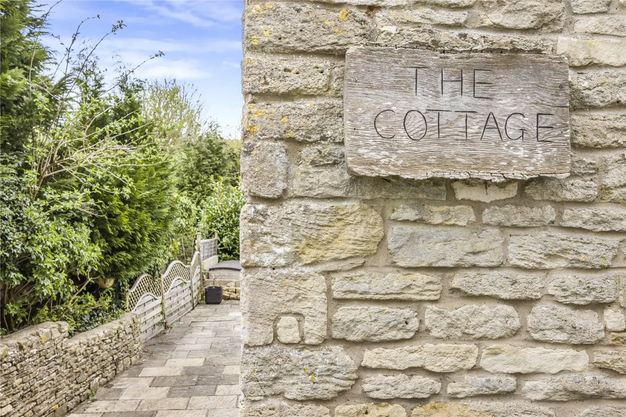 Shipton Oliffe, Cheltenham, GL54, photo 33